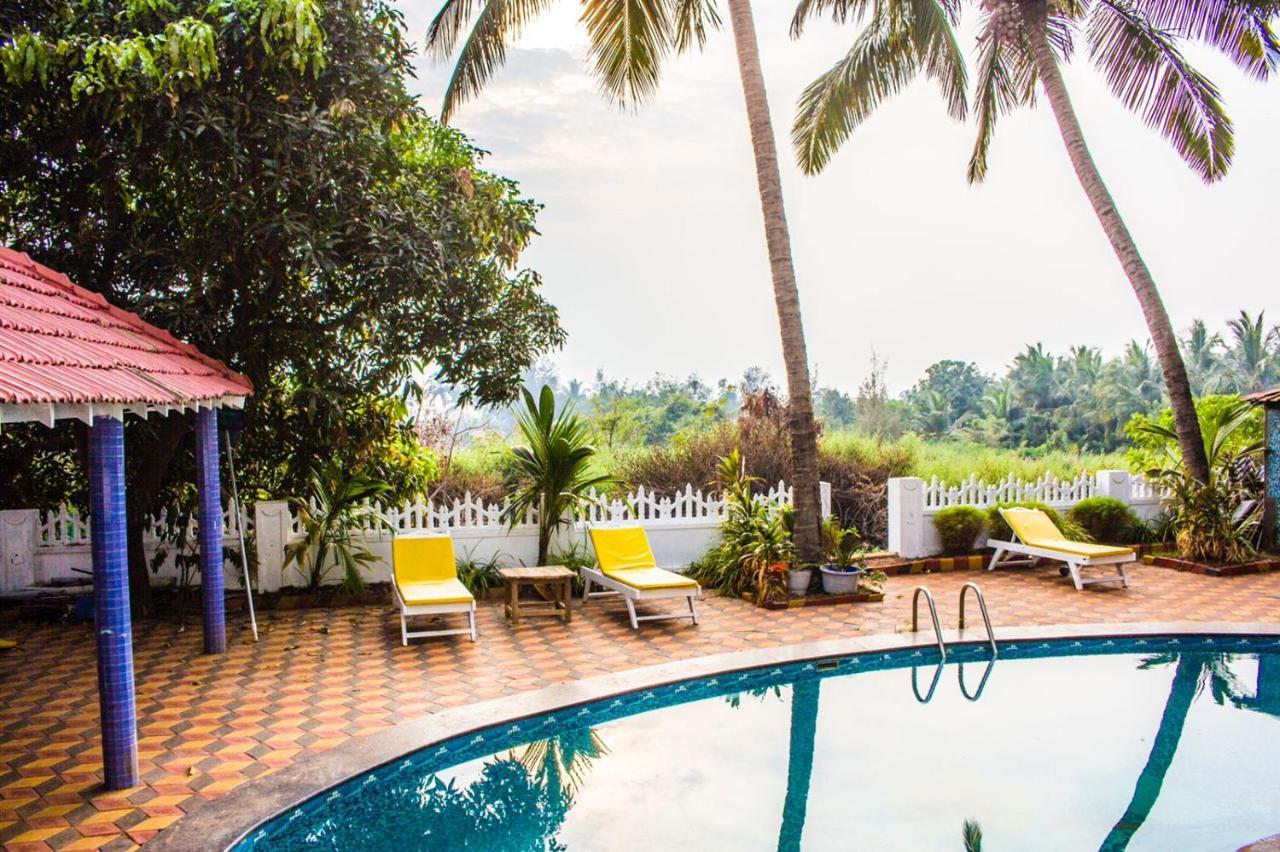 Hotel The Turquoiise House Morjim Esterno foto