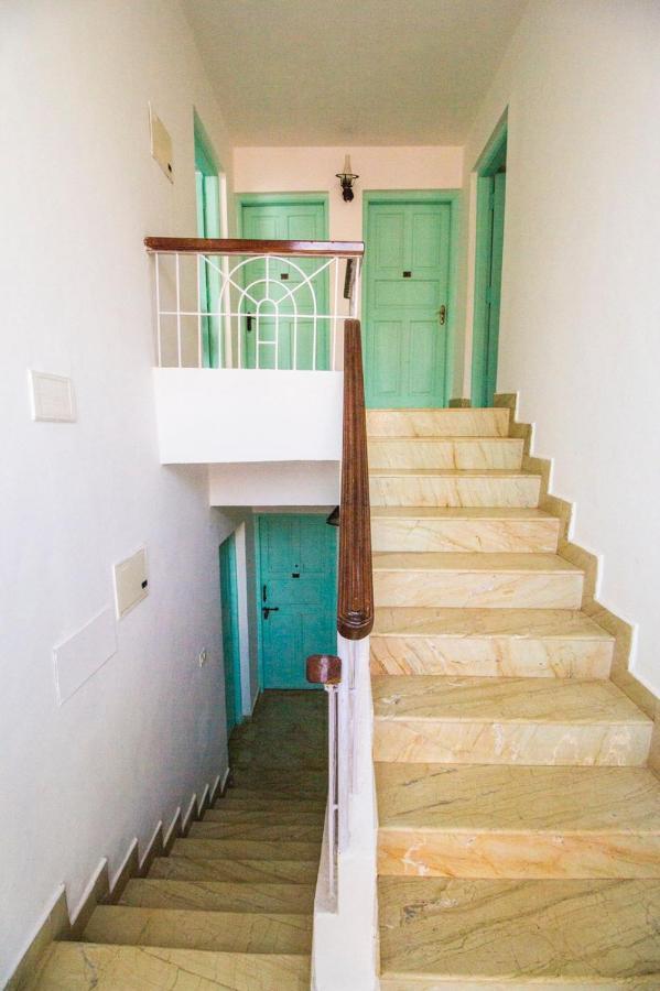 Hotel The Turquoiise House Morjim Esterno foto