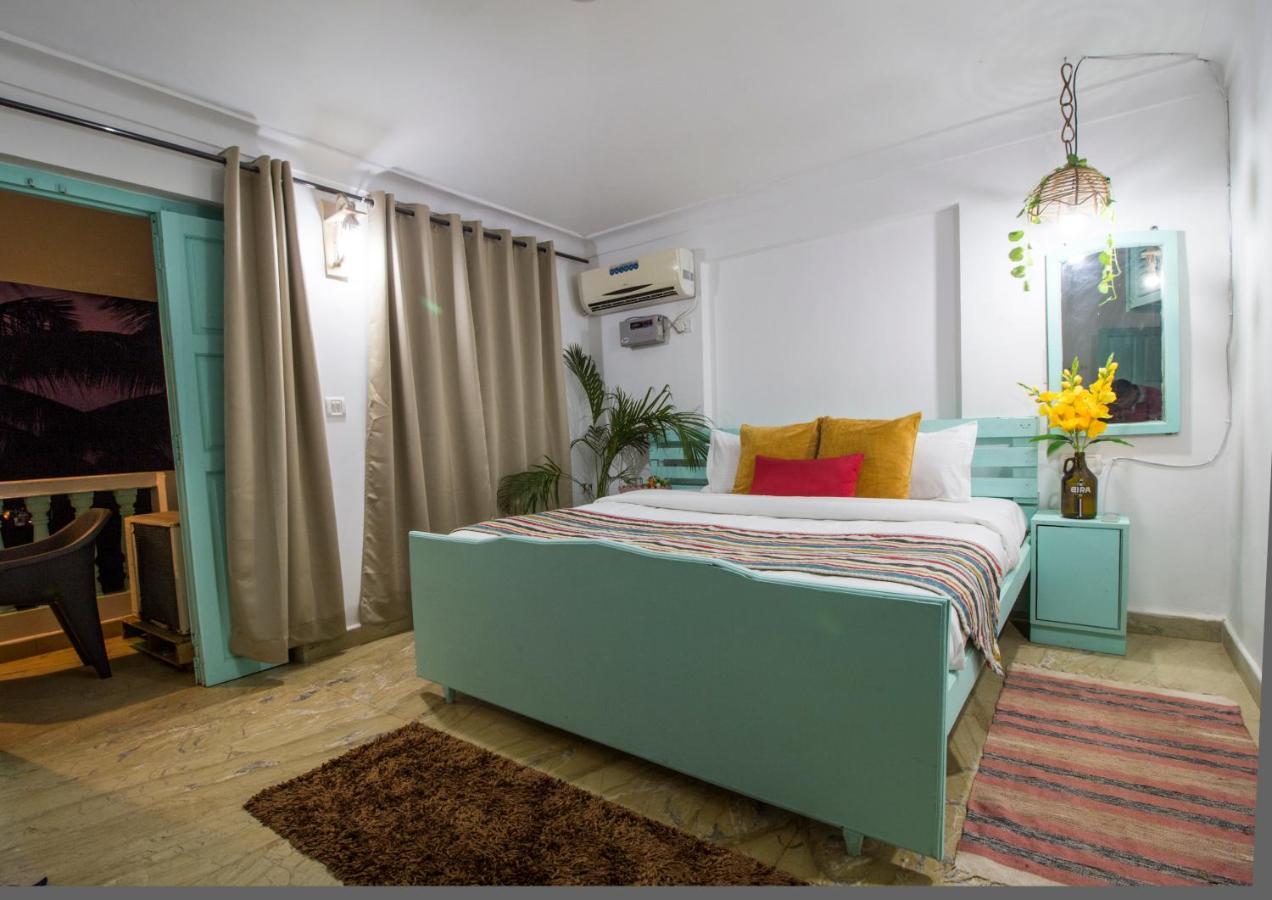 Hotel The Turquoiise House Morjim Esterno foto