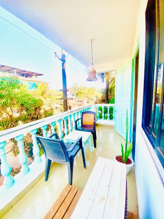 Hotel The Turquoiise House Morjim Esterno foto