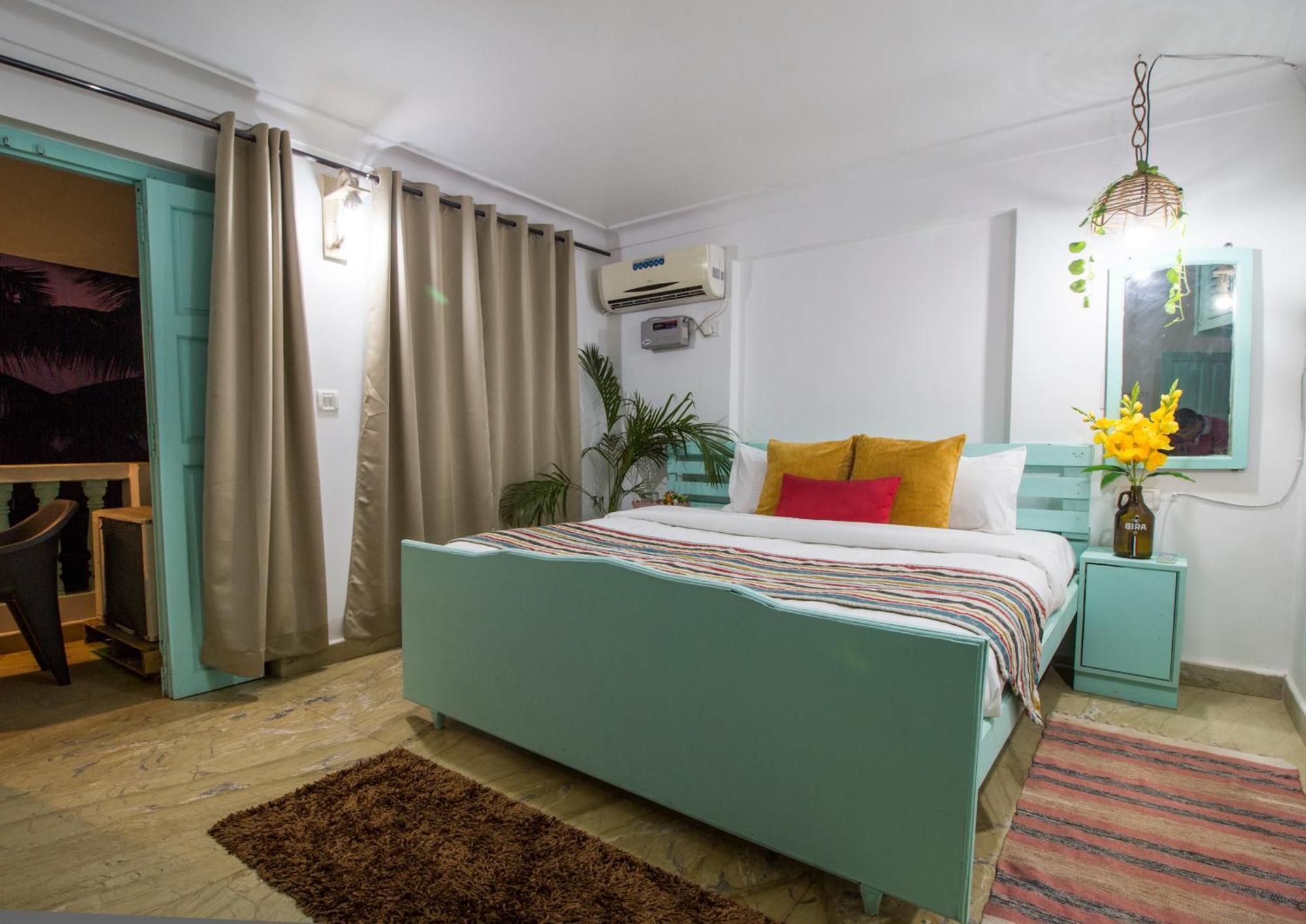 Hotel The Turquoiise House Morjim Esterno foto