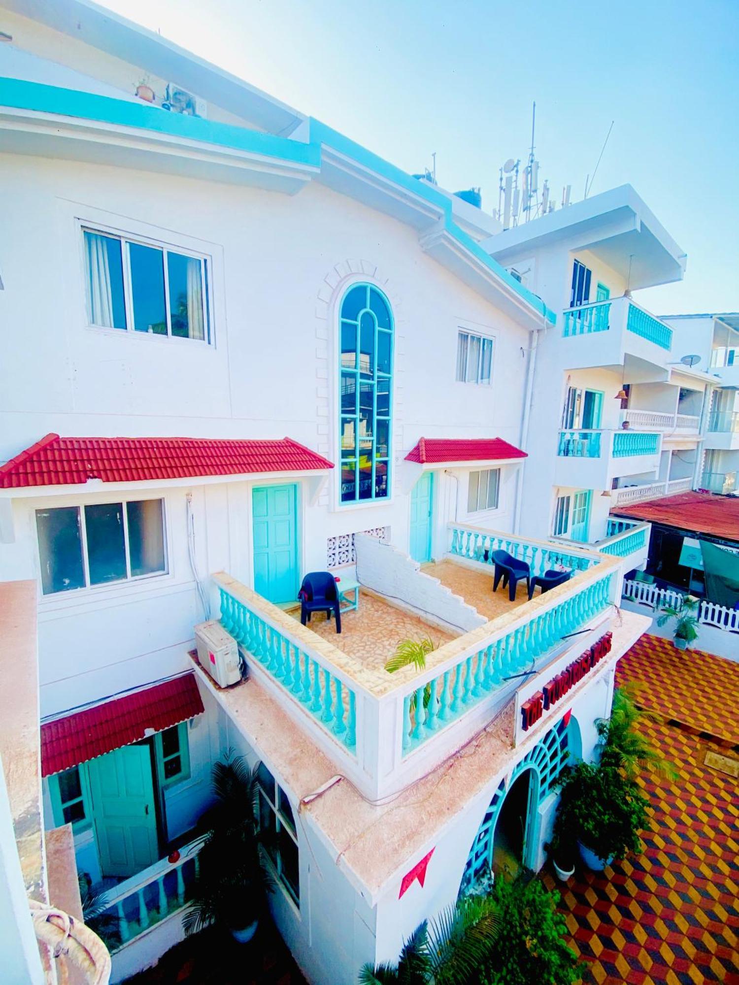 Hotel The Turquoiise House Morjim Esterno foto